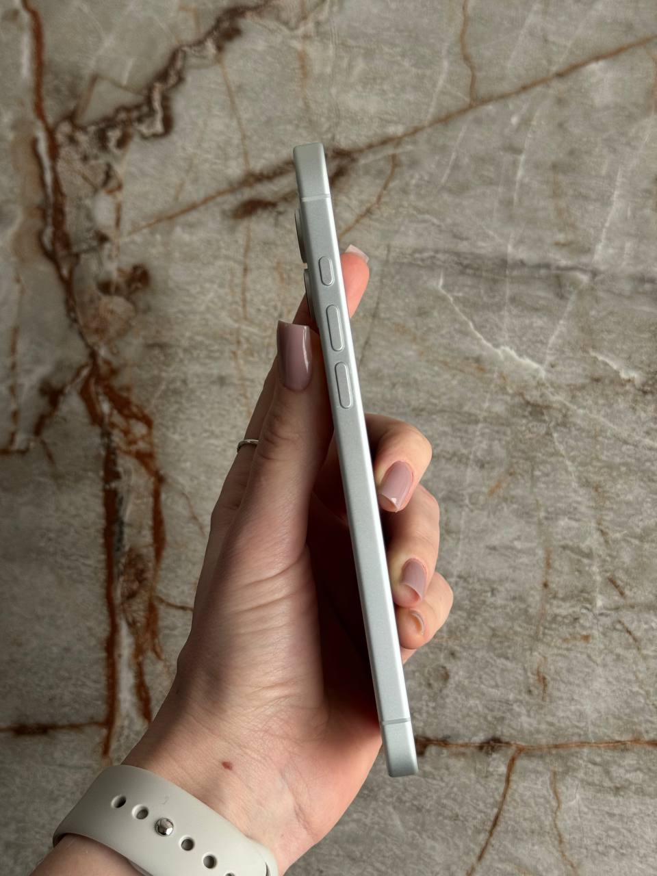iPhone 16 Plus 256GB — фото 2
