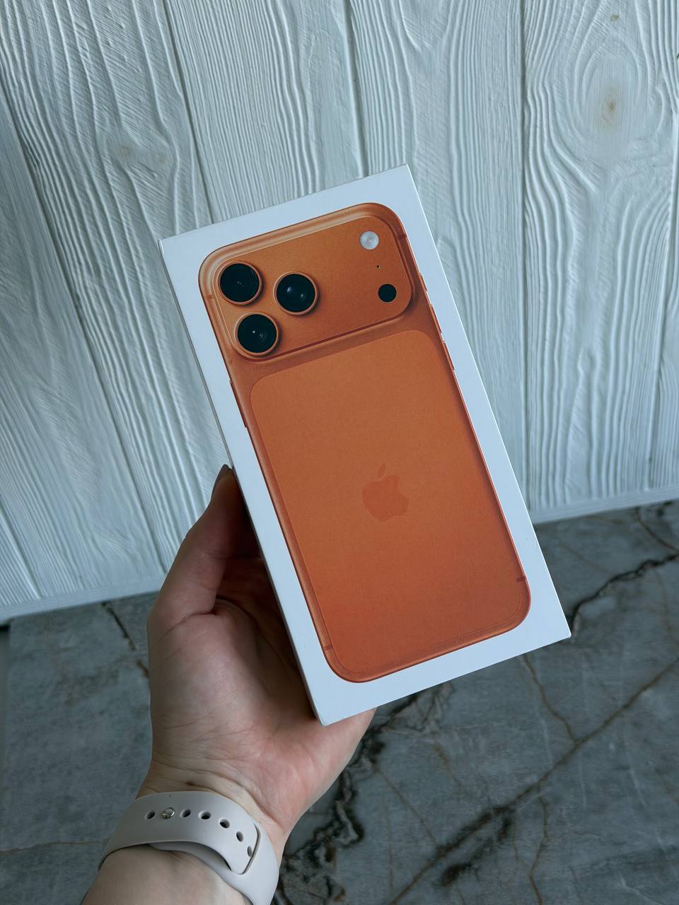 iPhone 17 Pro Max 256GB Cosmic Orange