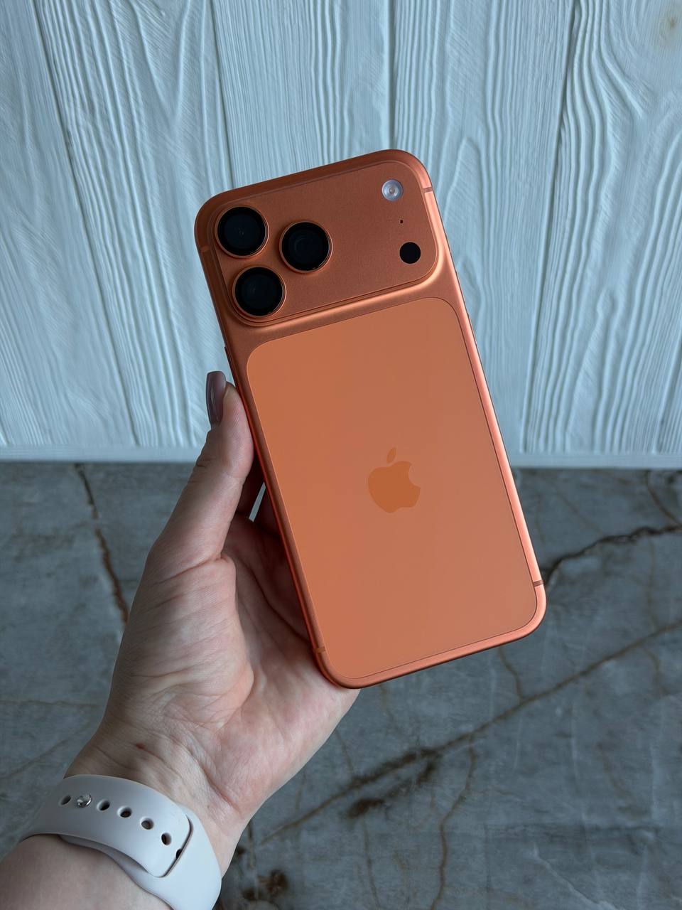 iPhone 17 Pro Max 256GB Cosmic Orange