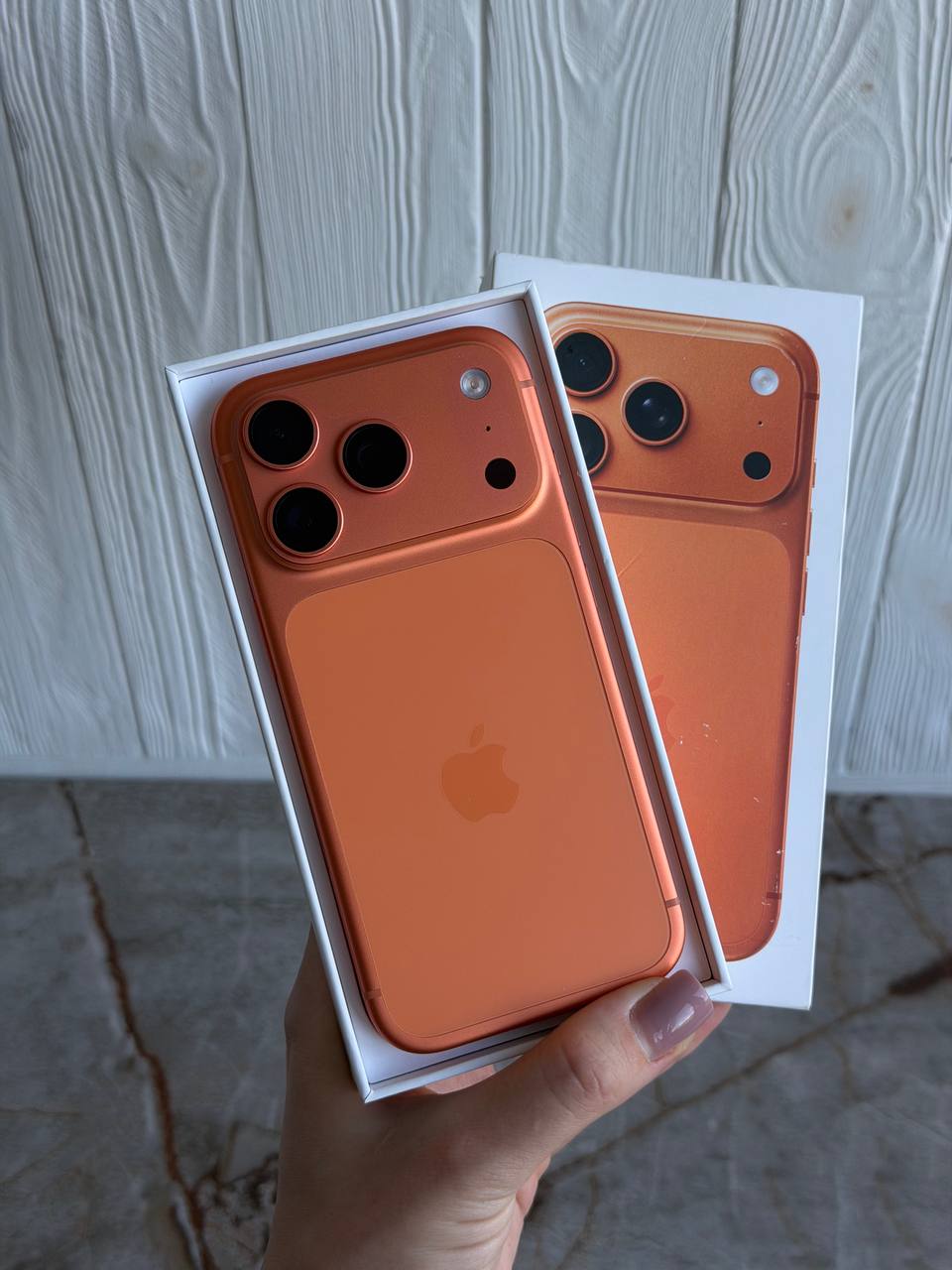 iPhone 17 Pro 512GB Cosmic Orange