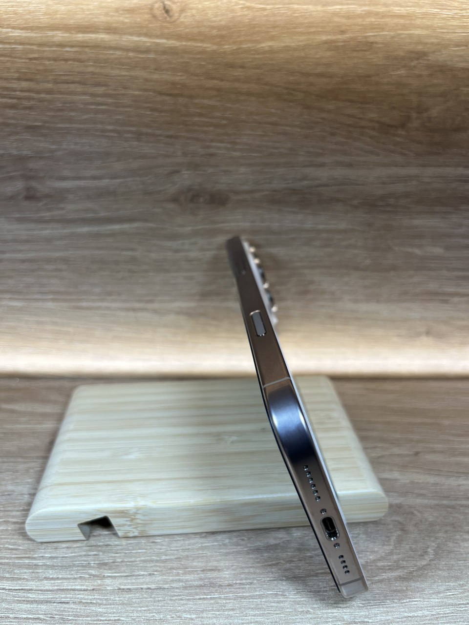 iPhone 16 Pro Max 256GB Desert Titanium фото 5