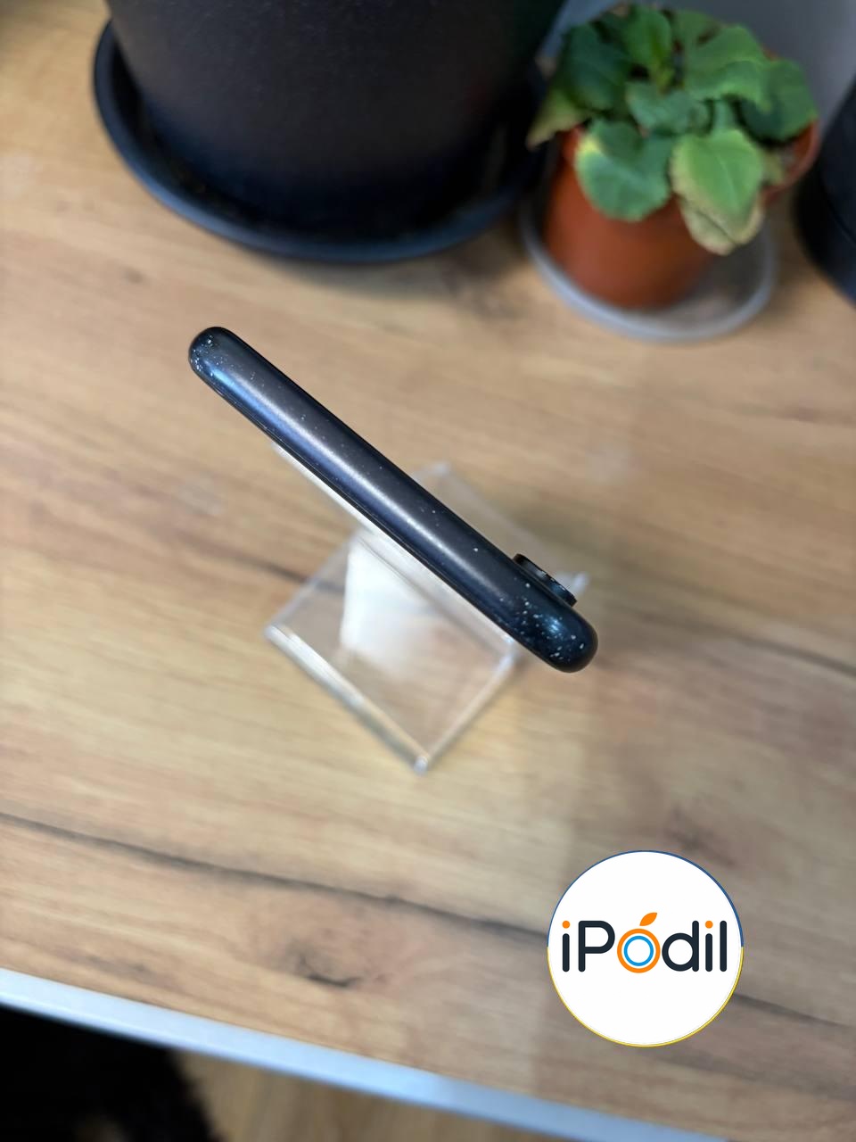 iPhone XR 64GB Black фото 4