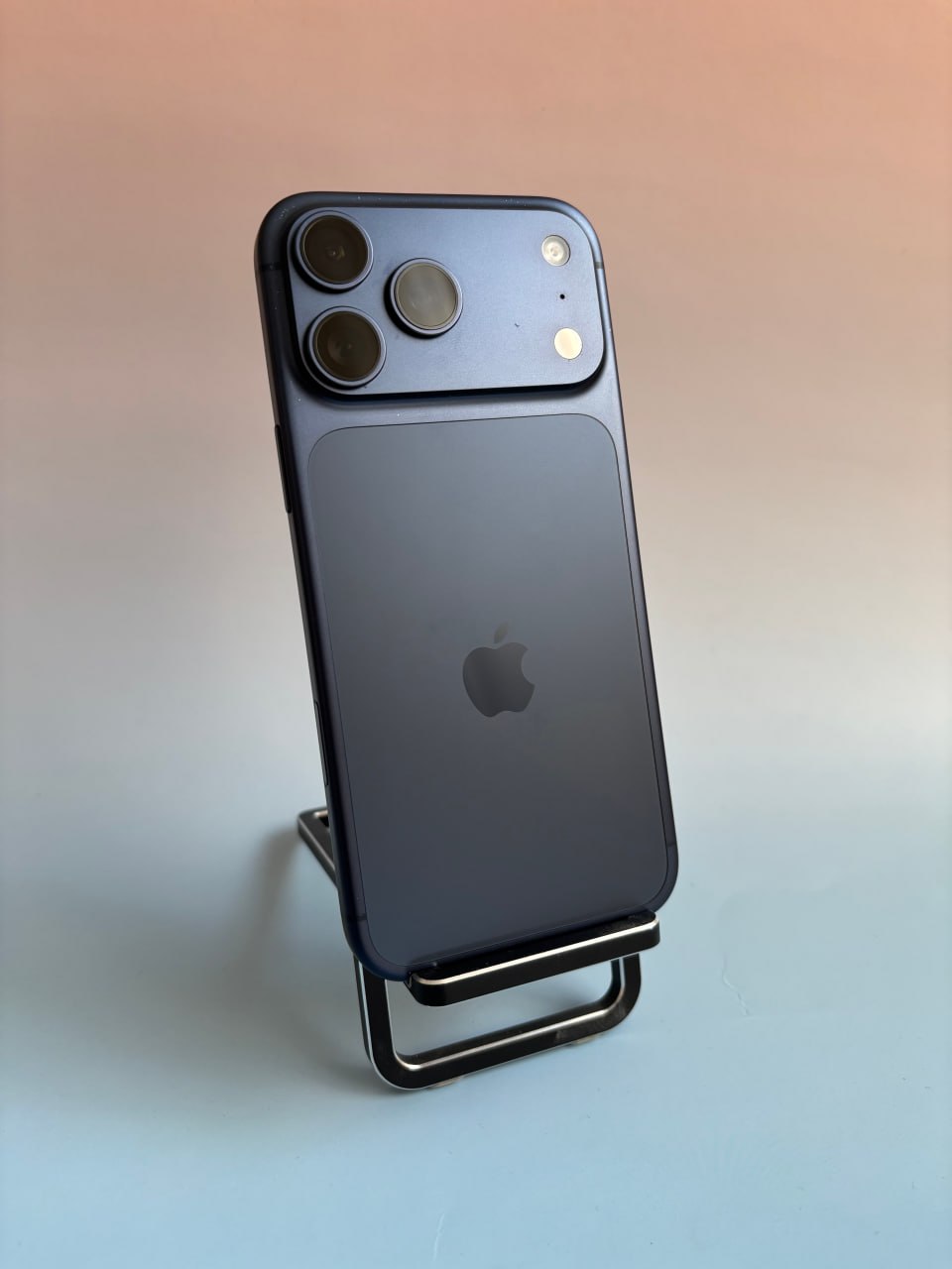 iPhone 17 Pro Max 512GB Deep Blue фото 4