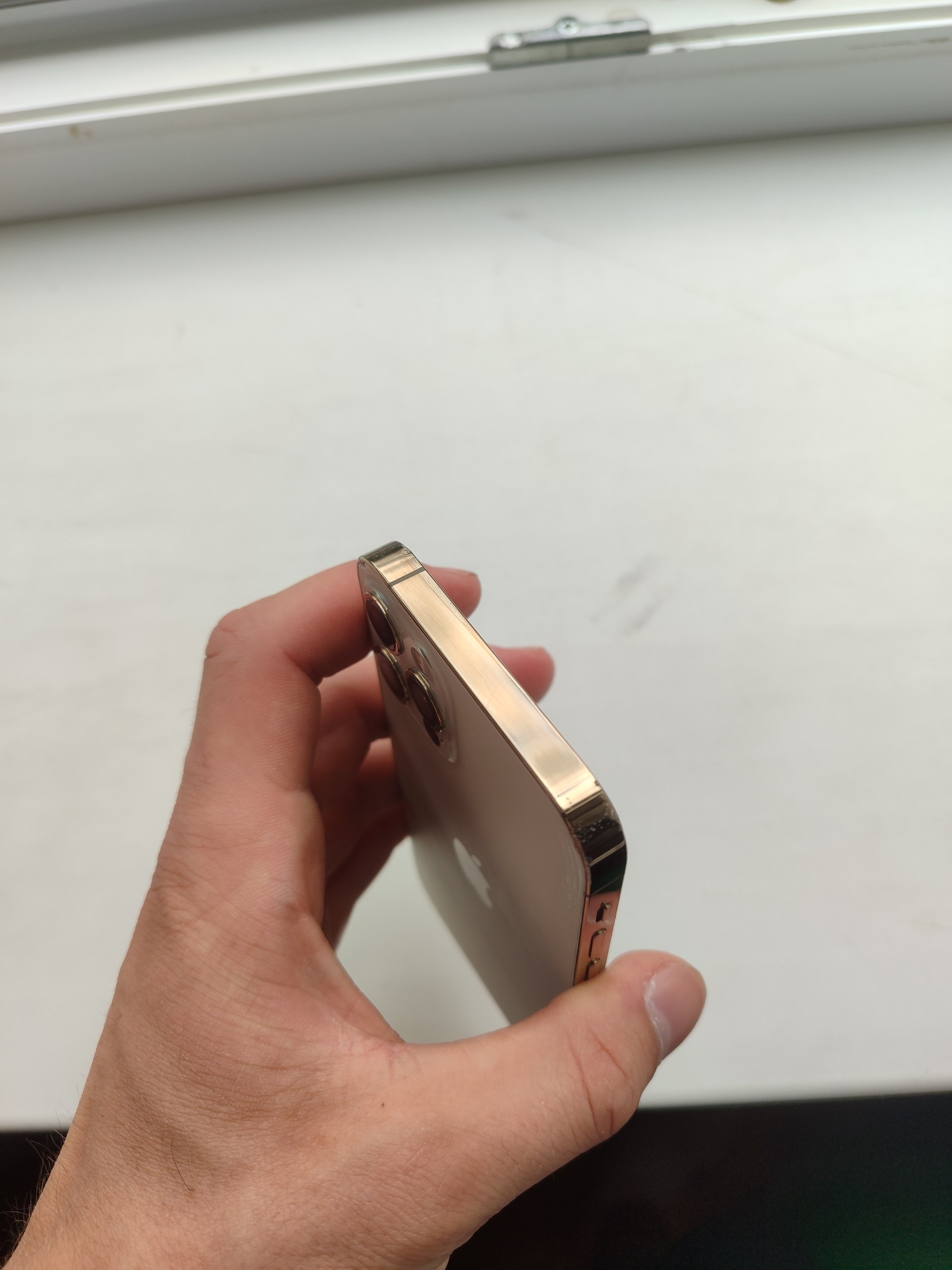 iPhone 12 Pro 128GB Gold фото 4