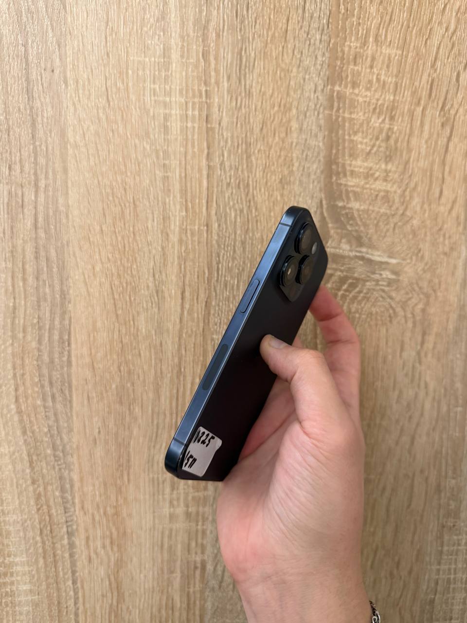 iPhone 15 Pro 128GB — фото 2