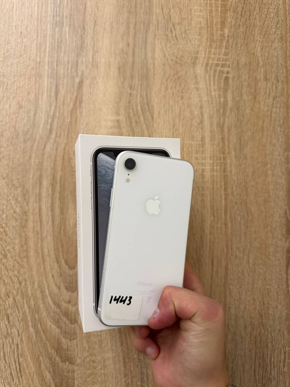 iPhone XR 64GB White