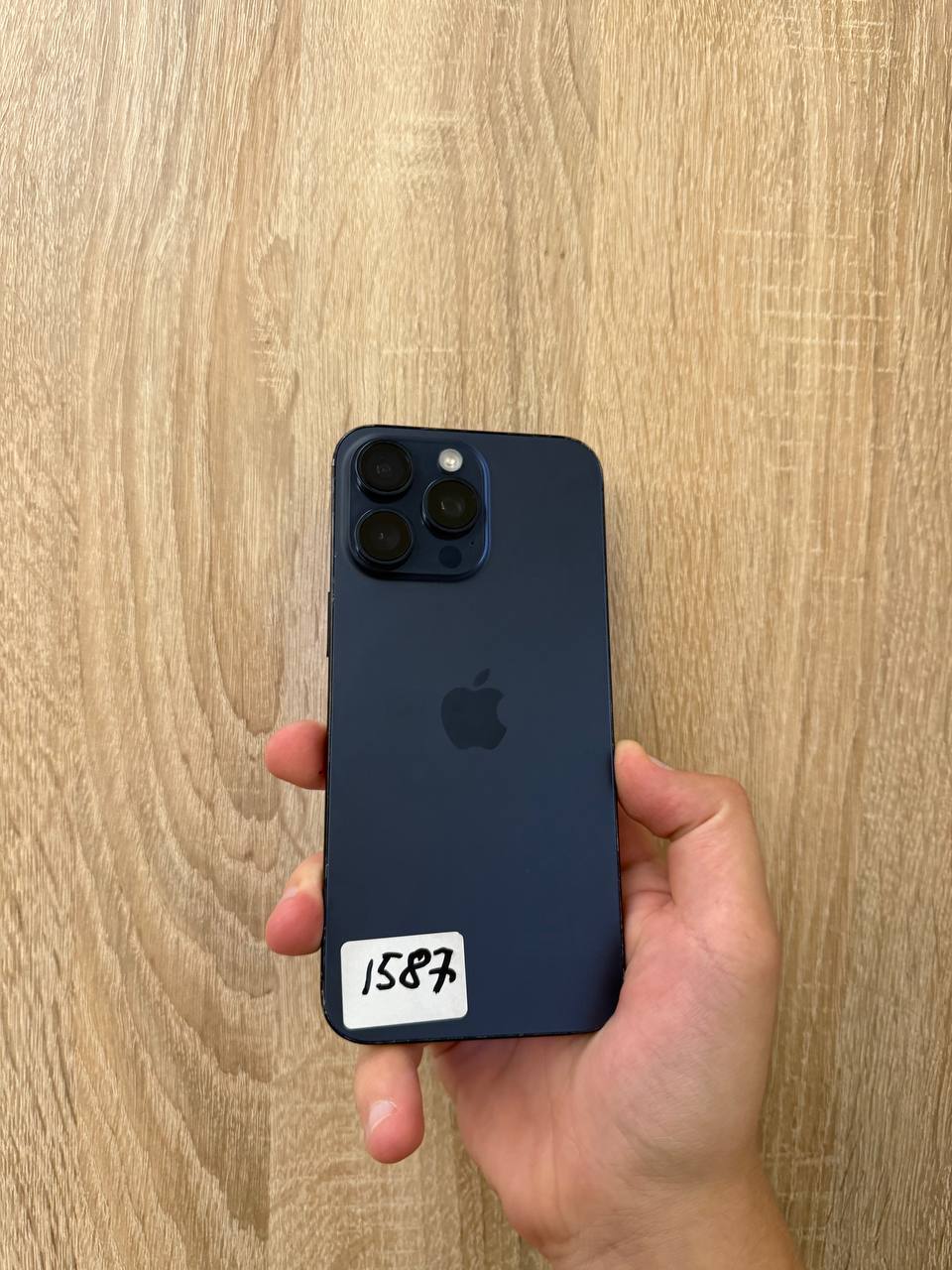 iPhone 15 Pro Max 256GB White Titanium