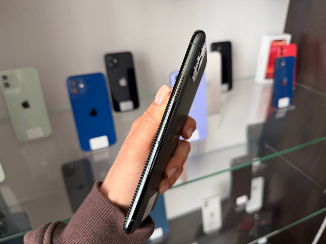 iPhone 11 Pro Max 64GB Midnight Green фото 2