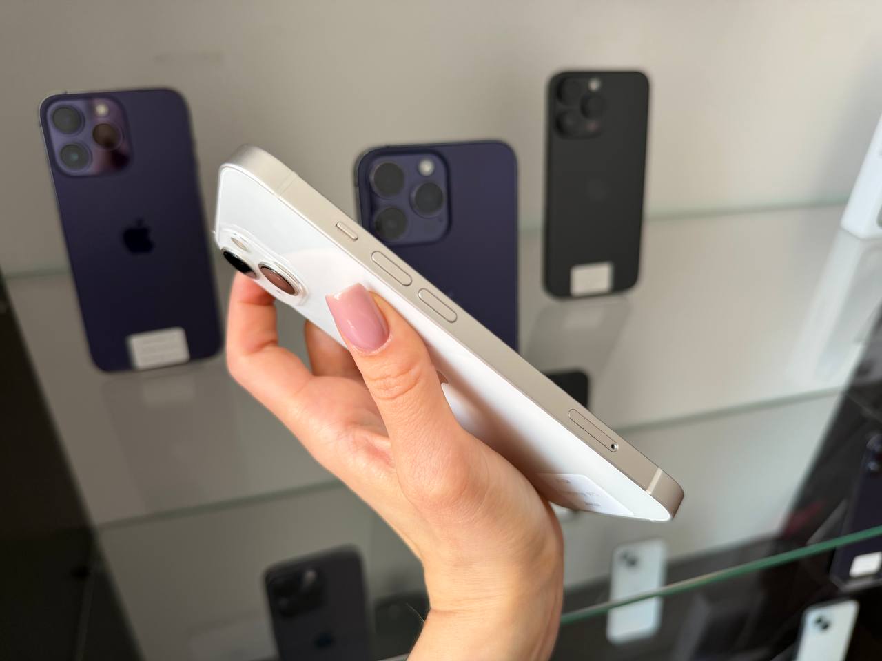 iPhone 13 128GB Starlight фото 3