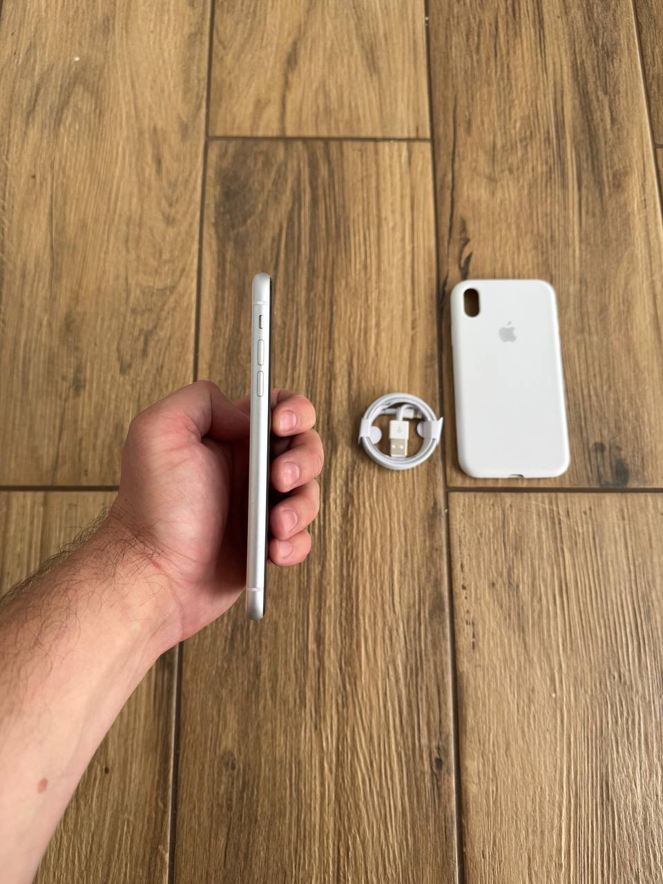 iPhone XR 64GB White фото 6