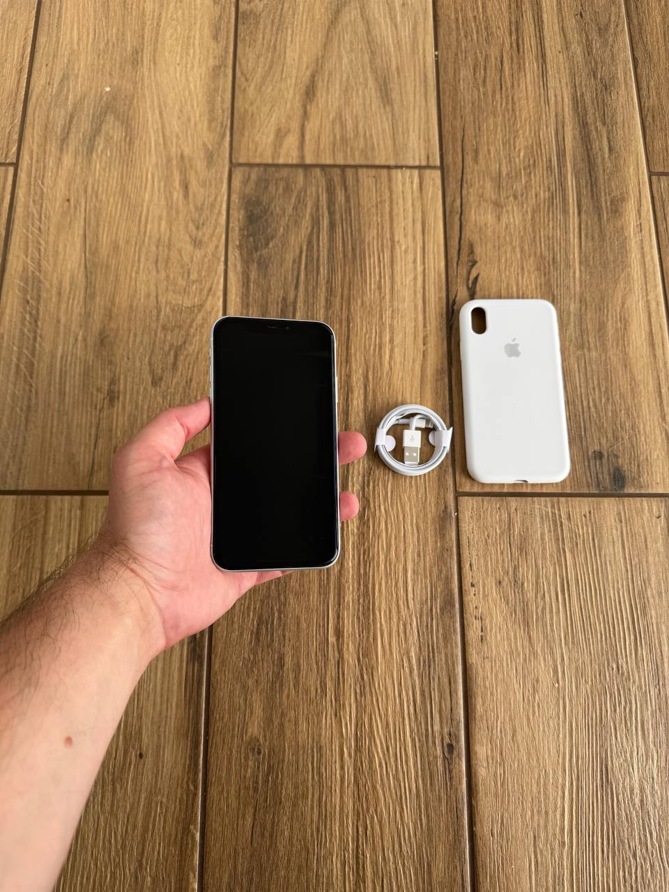 iPhone XR 64GB White фото 2