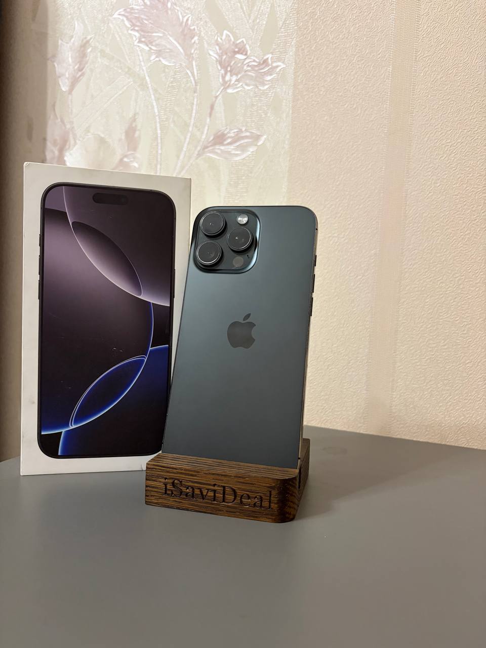 iPhone 16 Pro Max 256GB Black Titanium