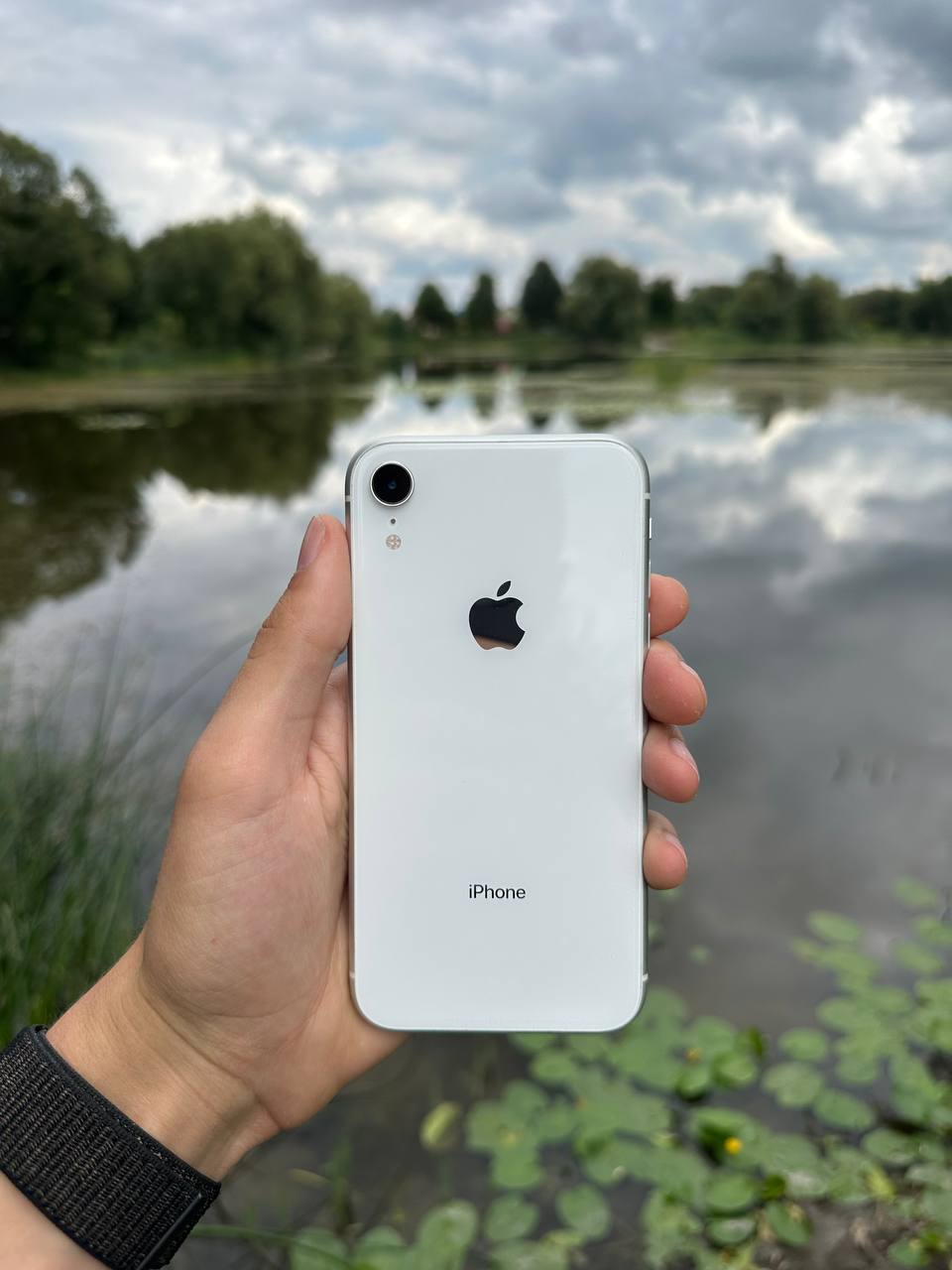 iPhone XR 64GB White