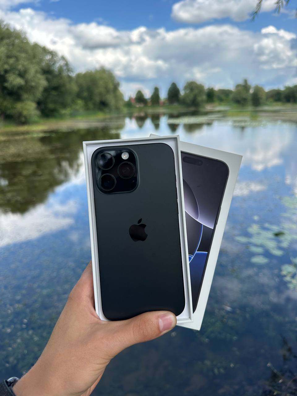 iPhone 16 Pro Max 256GB Black Titanium