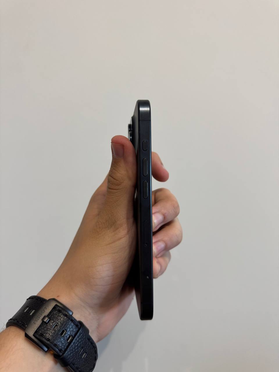 iPhone 15 Pro 128GB — фото 4