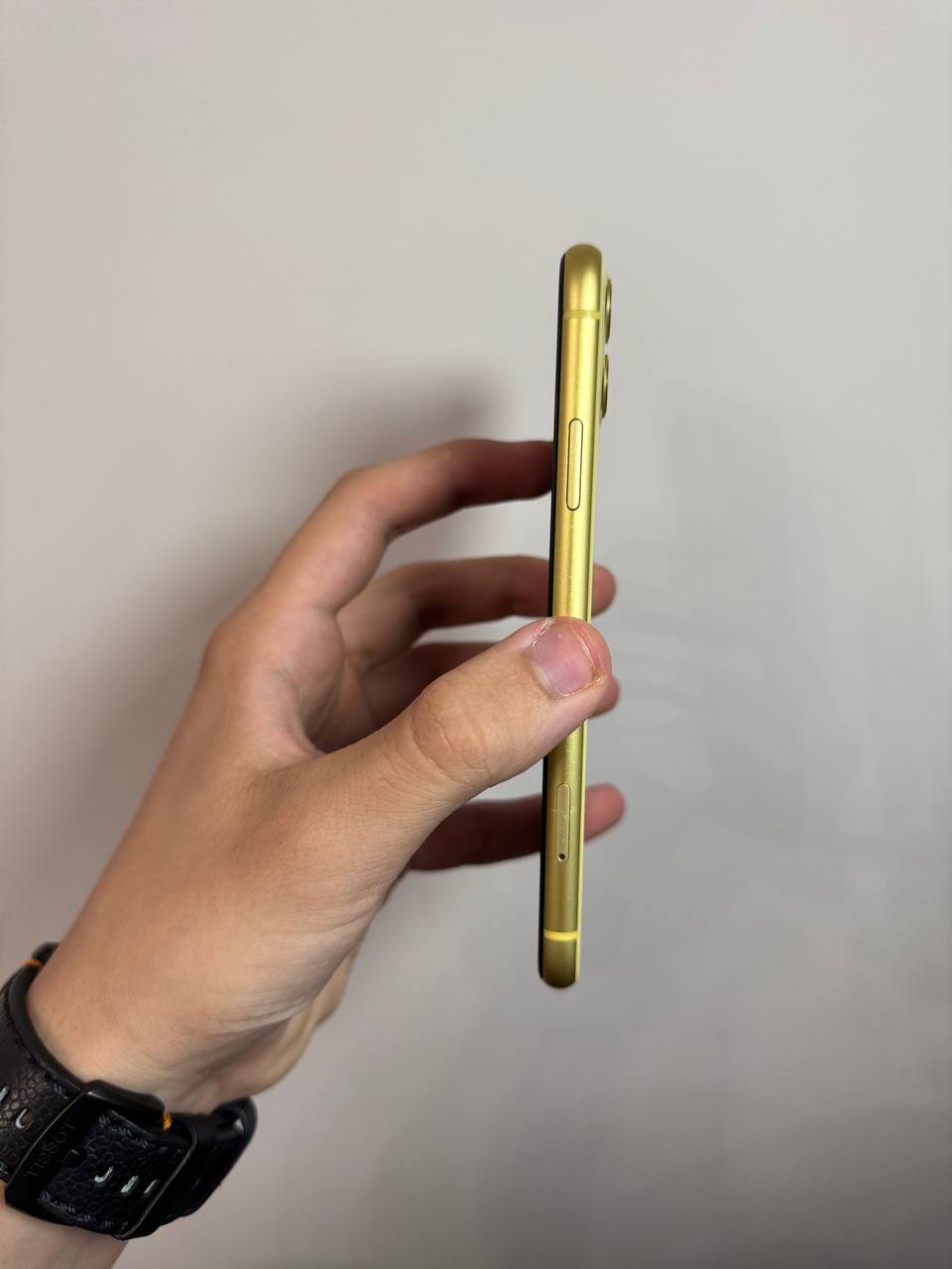 iPhone 11 128GB Yellow фото 2