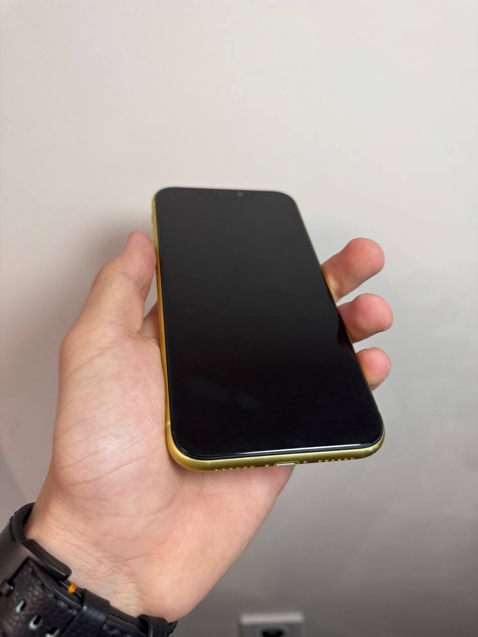 iPhone 11 128GB Yellow фото 6