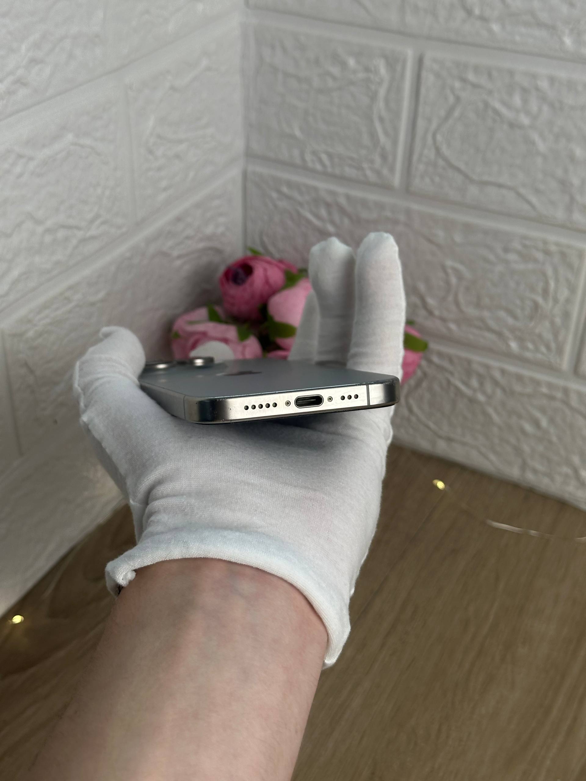 iPhone 15 Pro 128GB Natural Titanium фото 3