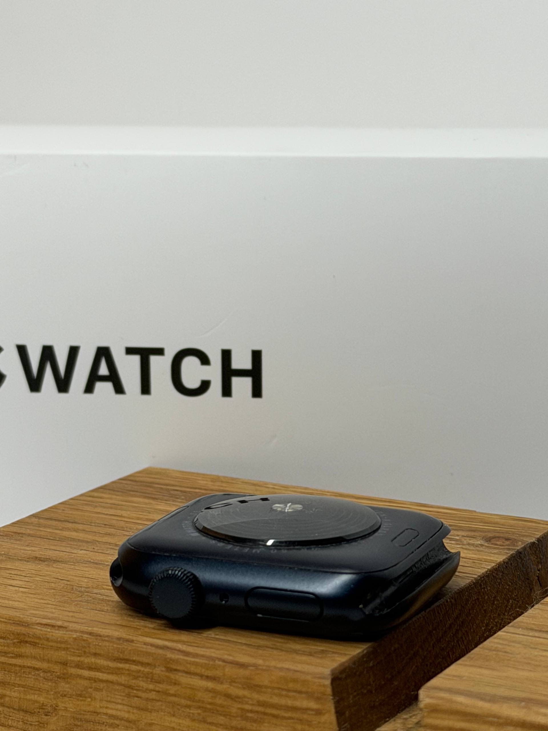 Apple Watch SE 2 44mm — фото 7