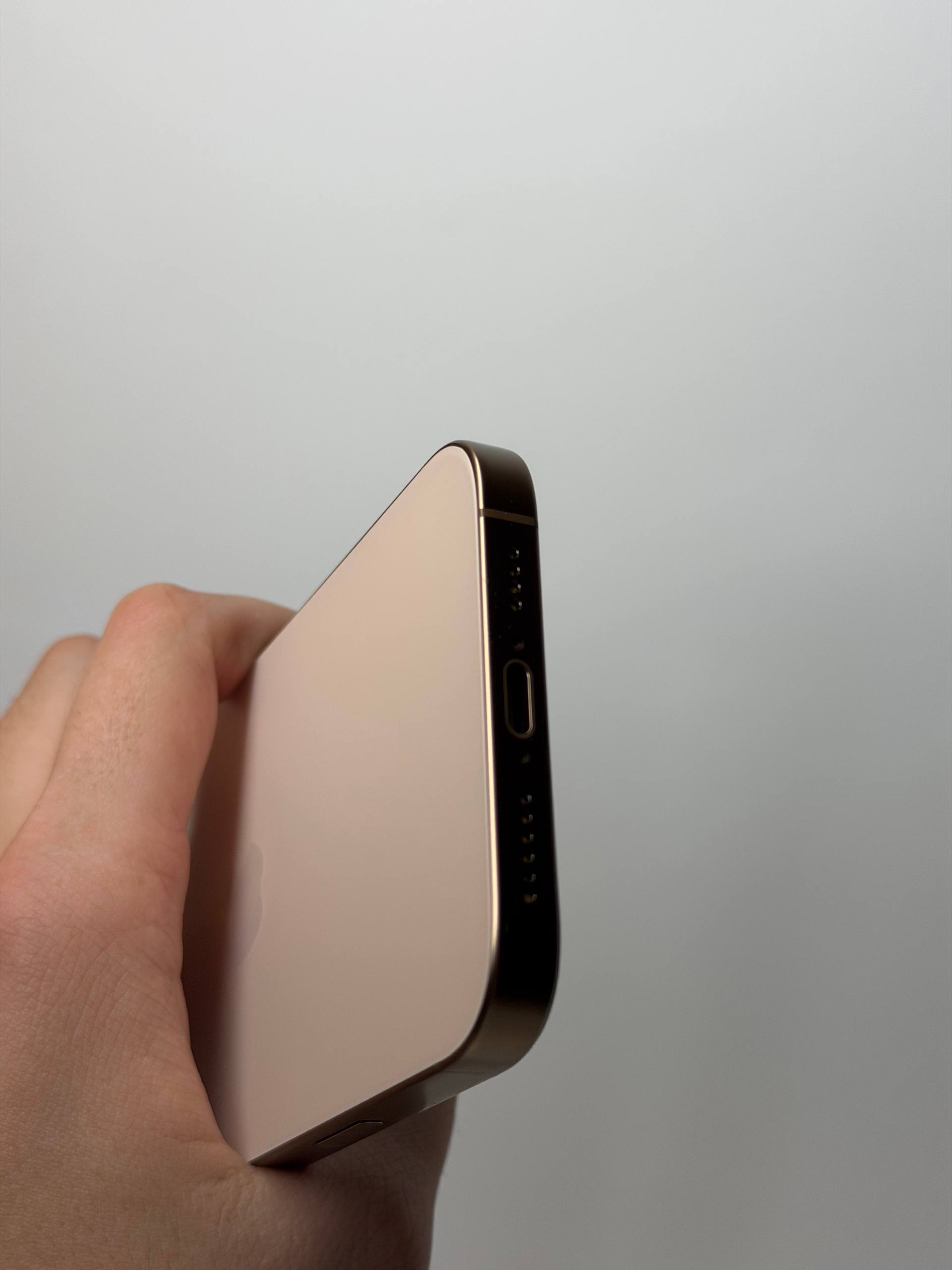 iPhone 16 Pro Max 512GB Natural Titanium фото 6