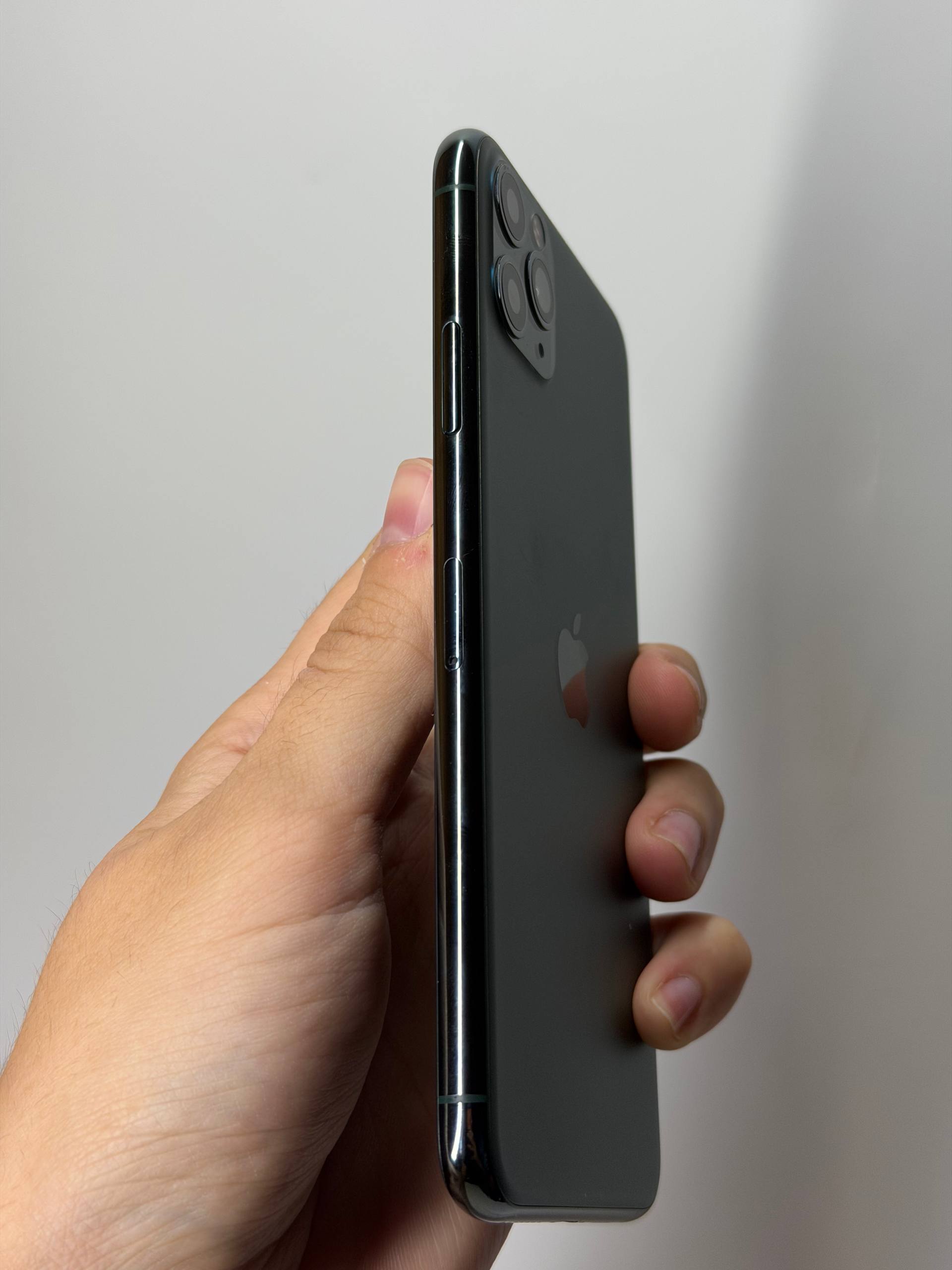iPhone 11 Pro Max 64GB Midnight Green фото 4