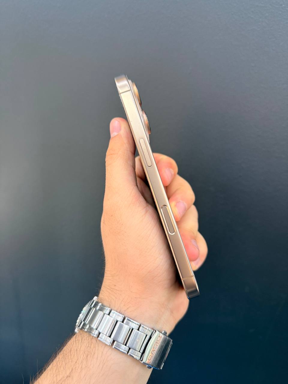 iPhone 16 Pro 128GB Natural Titanium фото 2