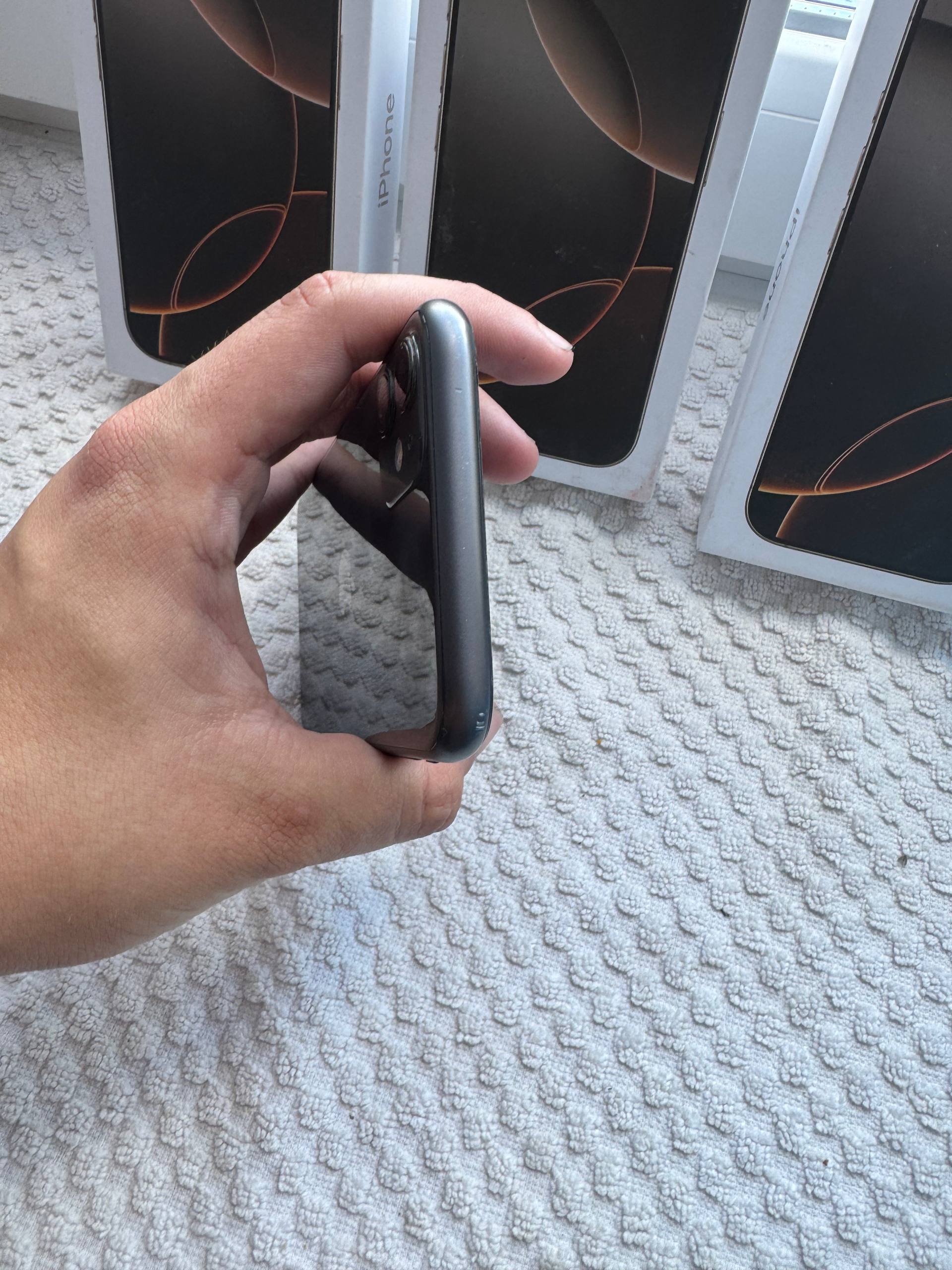 iPhone 11 128GB Black фото 4