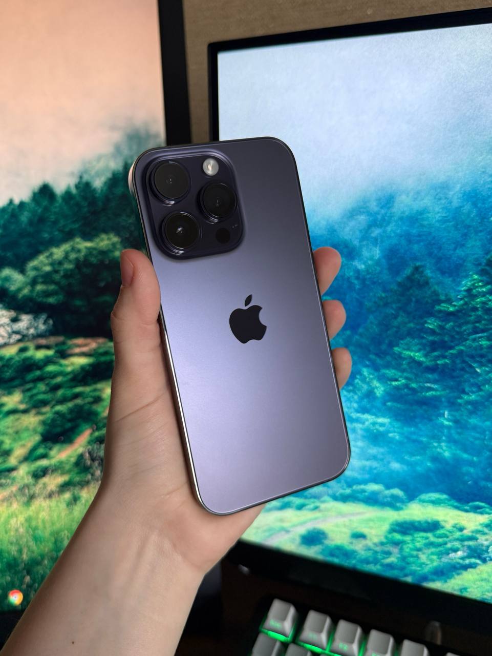 iPhone 14 Pro 256GB Deep Purple фото 2